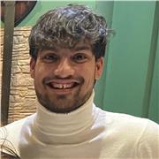 Offro ripetizioni di italiano e storia per elementari, medie e superiori.